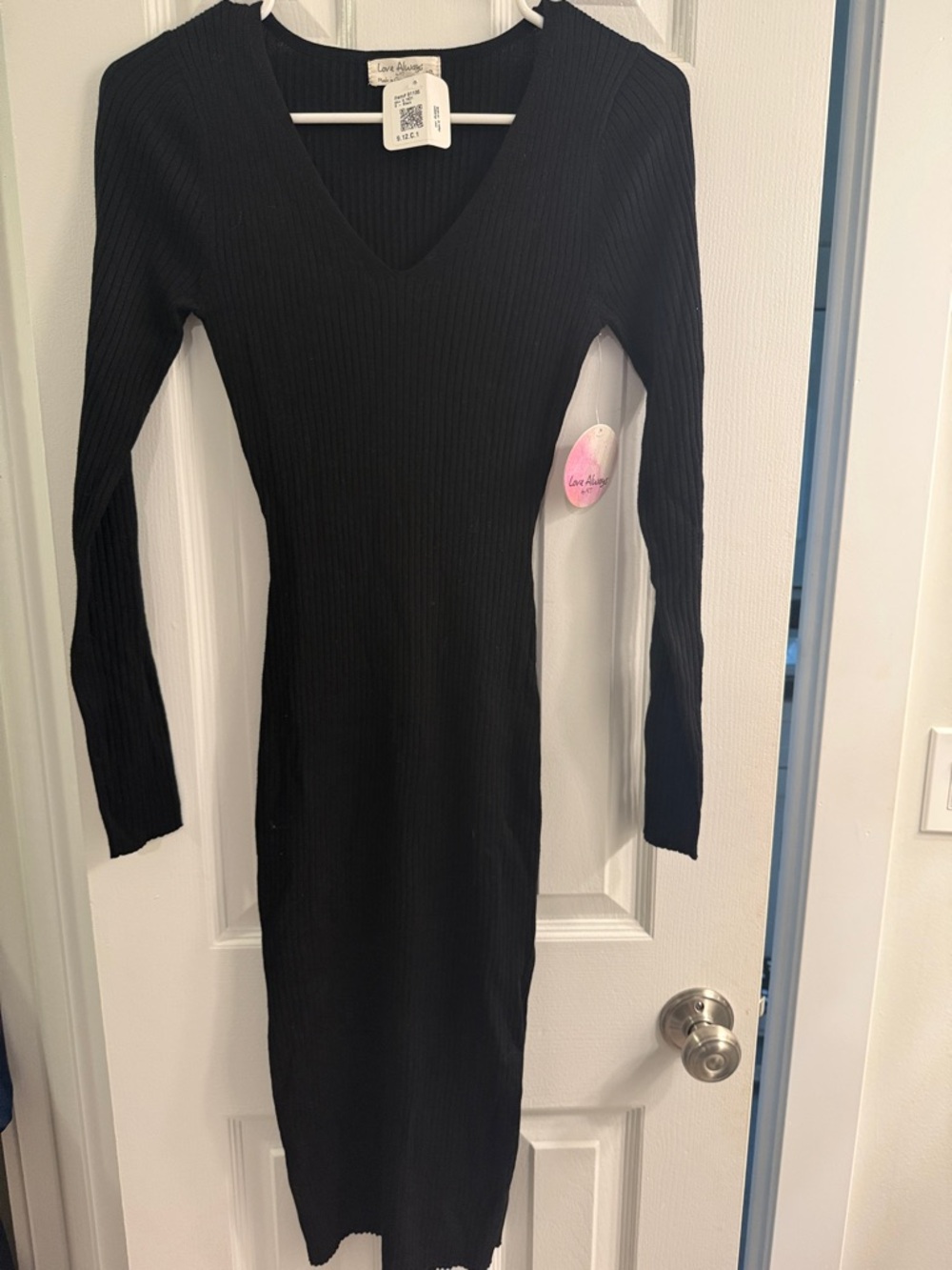 Love Always Black Ribbed V-Neck Long Sleeve Midi Dress